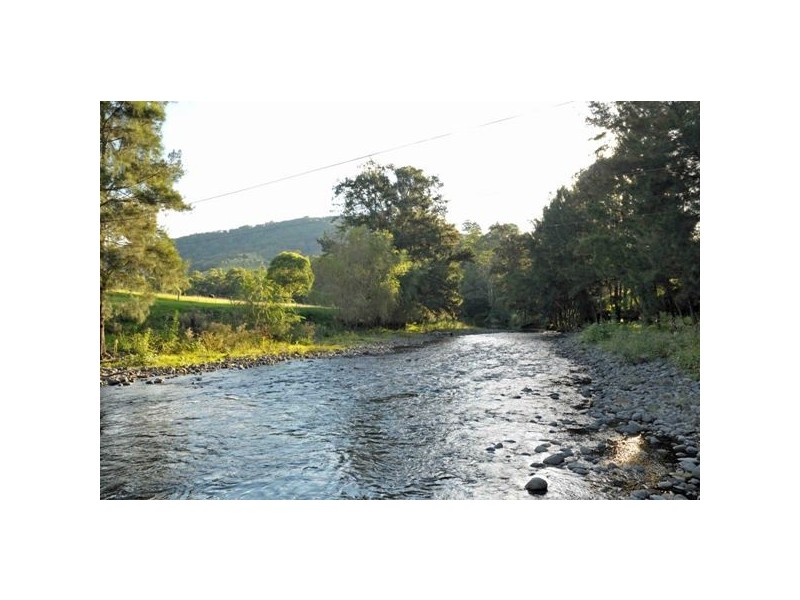 “Beresford” Lostock via, Gresford NSW 2311