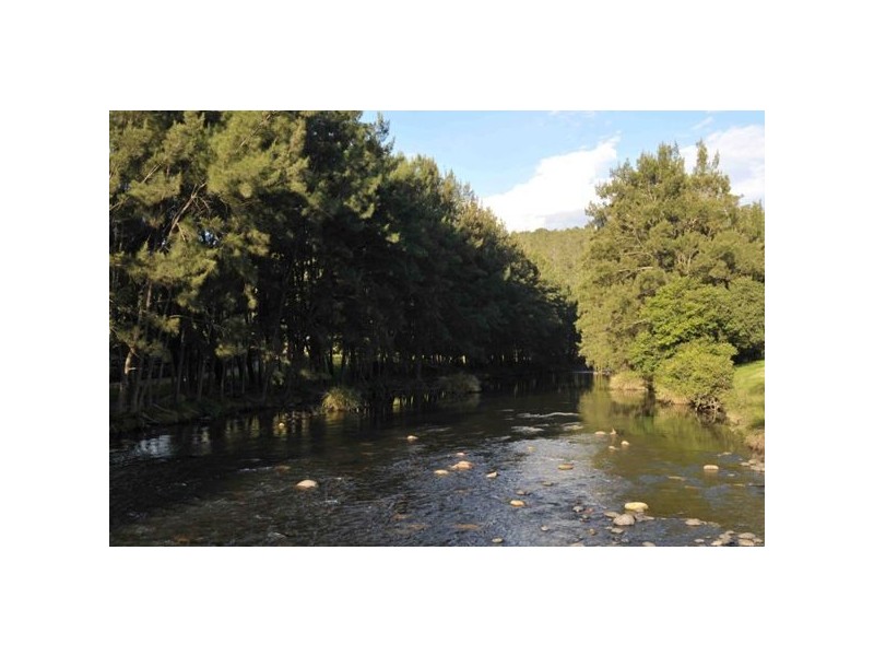 “Beresford” Lostock via, Gresford NSW 2311