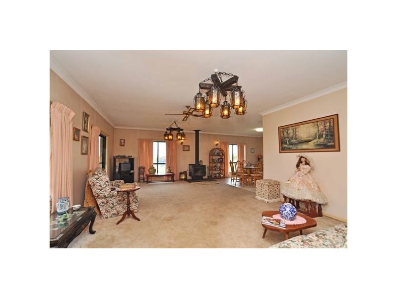 760 Warraba Rd, The Branch NSW 2425