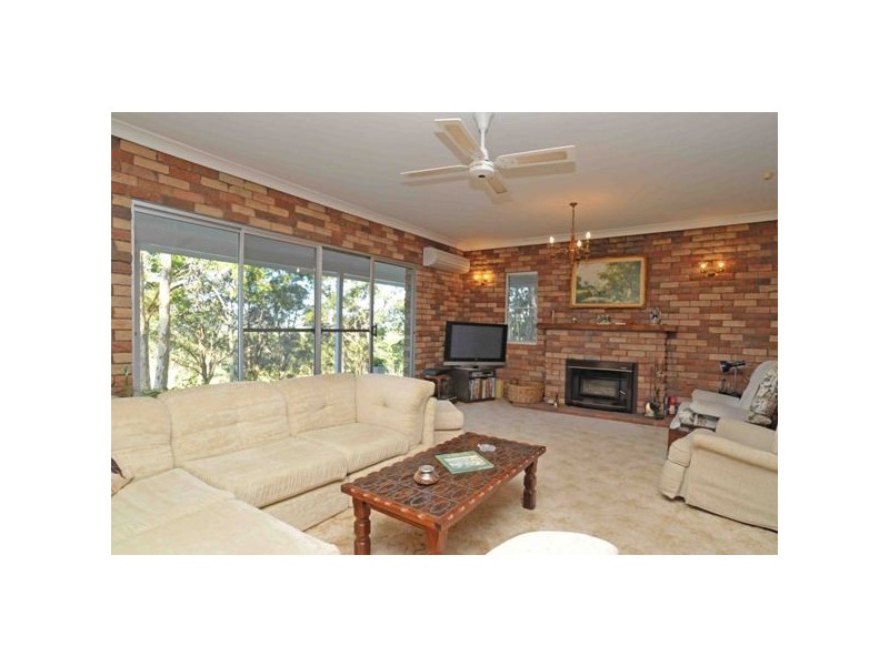 2069 Bucketts Way, Booral NSW 2425