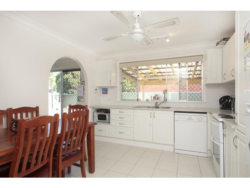 1 Salamander Pl, Raymond Terrace NSW 2324