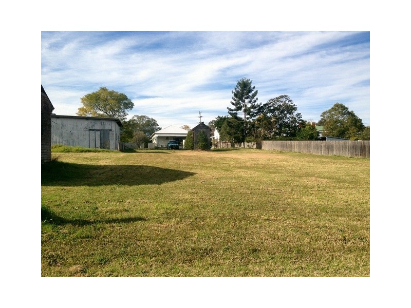 6 Lowrey Street, Stroud NSW 2425