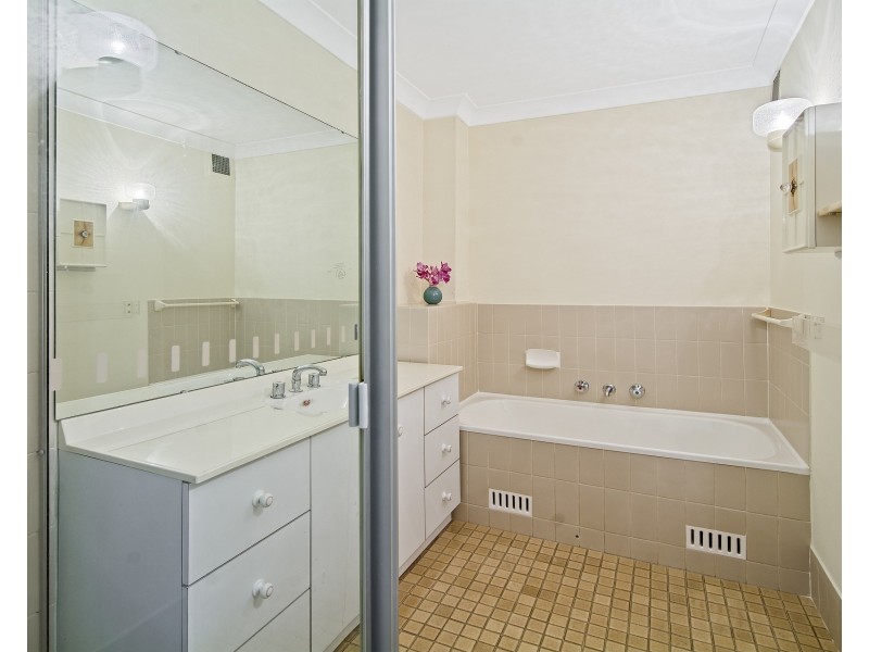 12/13-17 Clanwilliam Street, Willoughby NSW 2068