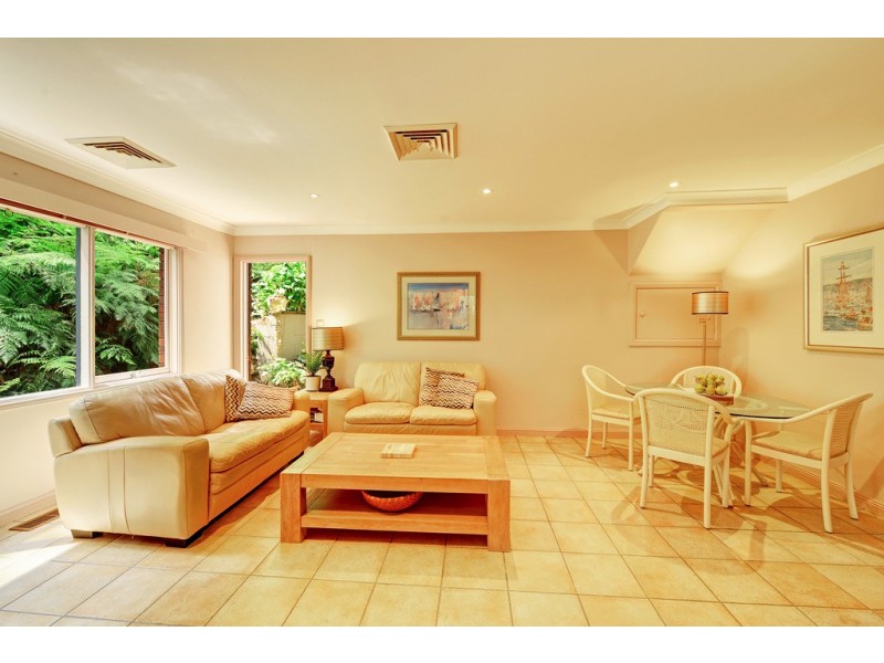 8 Cherry Place, Castle Cove NSW 2069