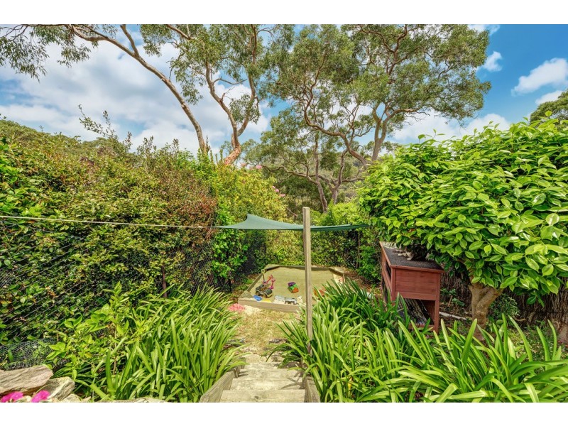 8 Cherry Place, Castle Cove NSW 2069