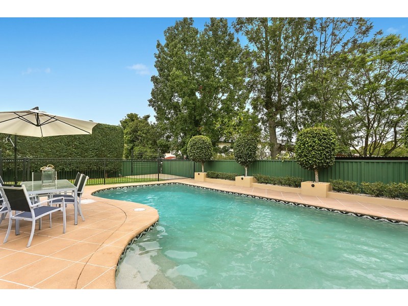 11 Gideon Street, Winston Hills NSW 2153
