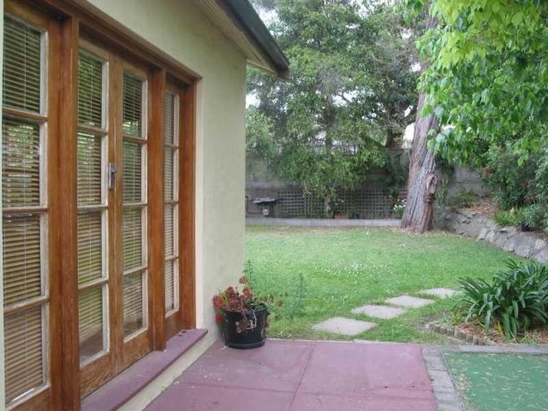 191 Eastern Valley Way, Middle Cove NSW 2068