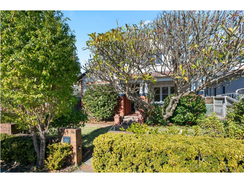 86 Laurel Street, Willoughby NSW 2068