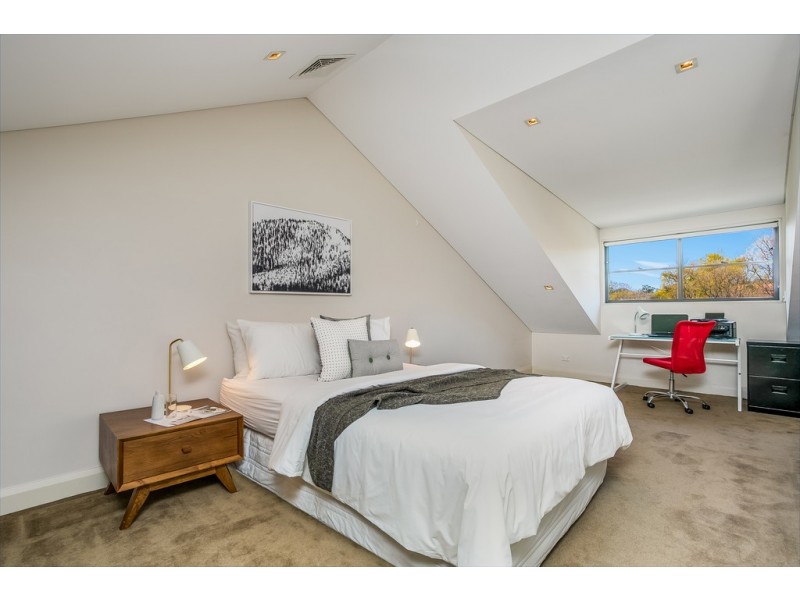 1/2 Hamilton Avenue, Naremburn NSW 2065