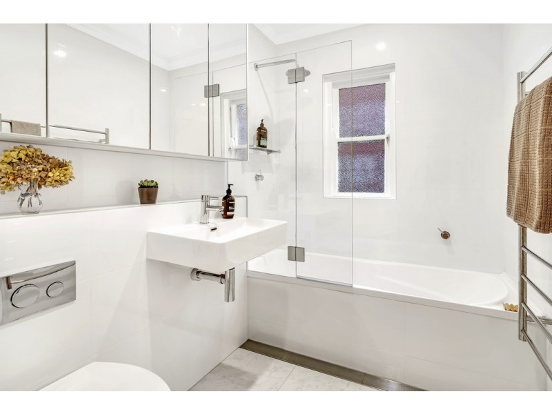 2/141 Willoughby Road, Naremburn NSW 2065