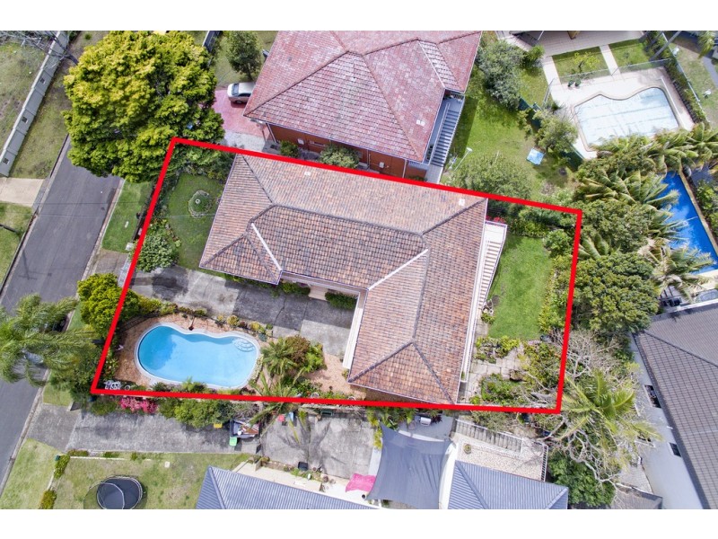 27 Finian Avenue, Killarney Heights NSW 2087