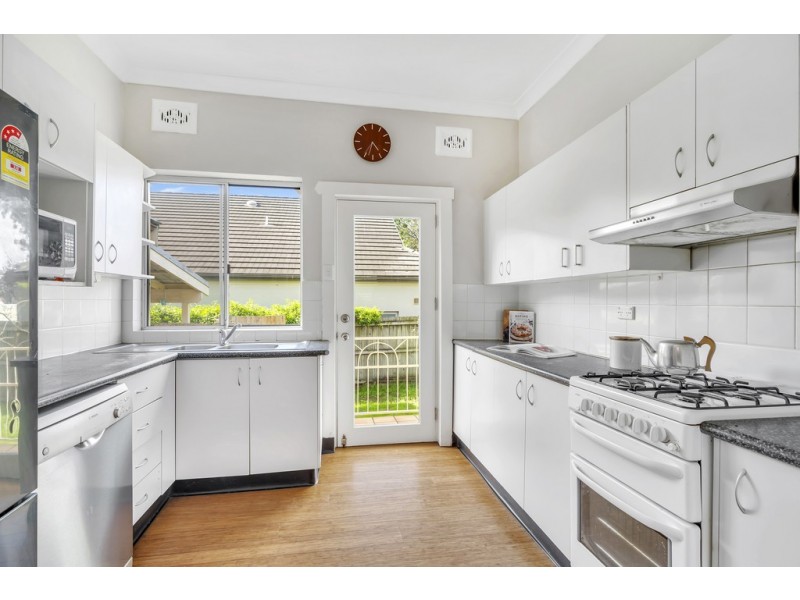 109 Eastern Valley Way, Castlecrag NSW 2068