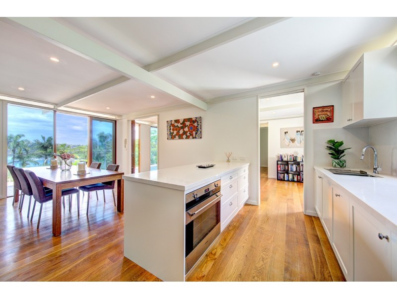 70 Peronne Avenue, Clontarf NSW 2093