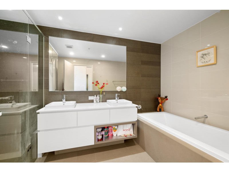 2201/7 Railway Street, Chatswood NSW 2067