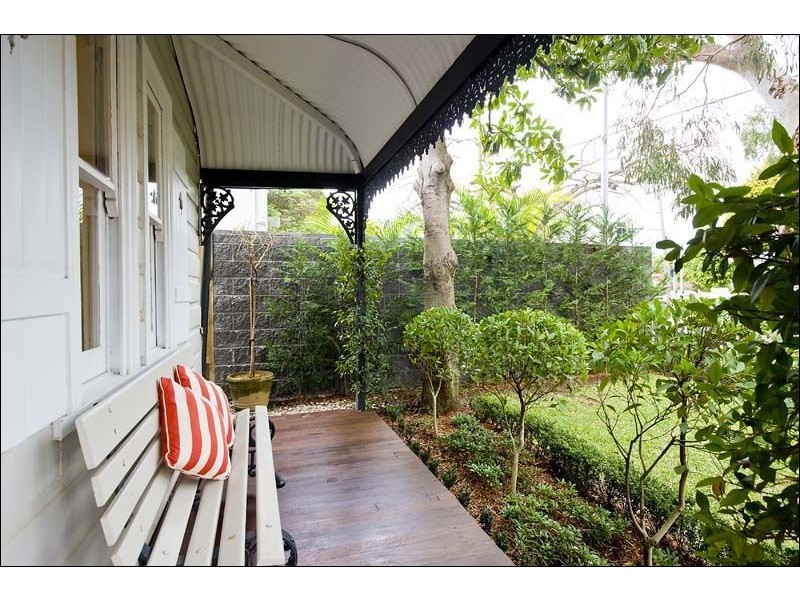 9 Sailors Bay Road, Willoughby NSW 2068