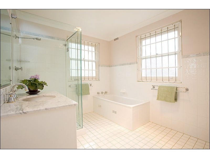 69 Griffith Avenue, Roseville Chase NSW 2069