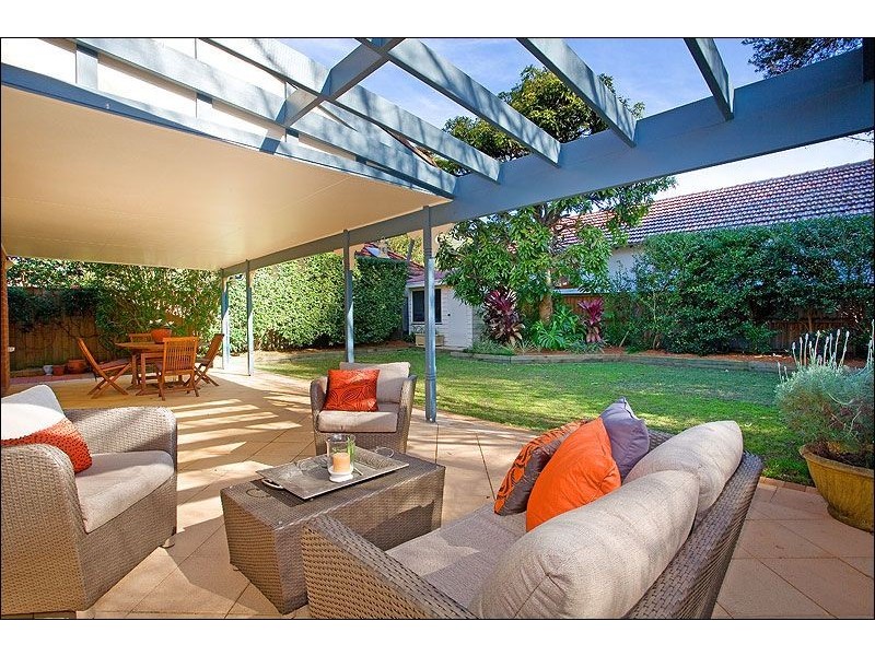 8 Hollywood Crescent, Willoughby NSW 2068