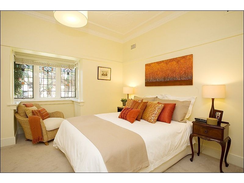 8 Hollywood Crescent, Willoughby NSW 2068