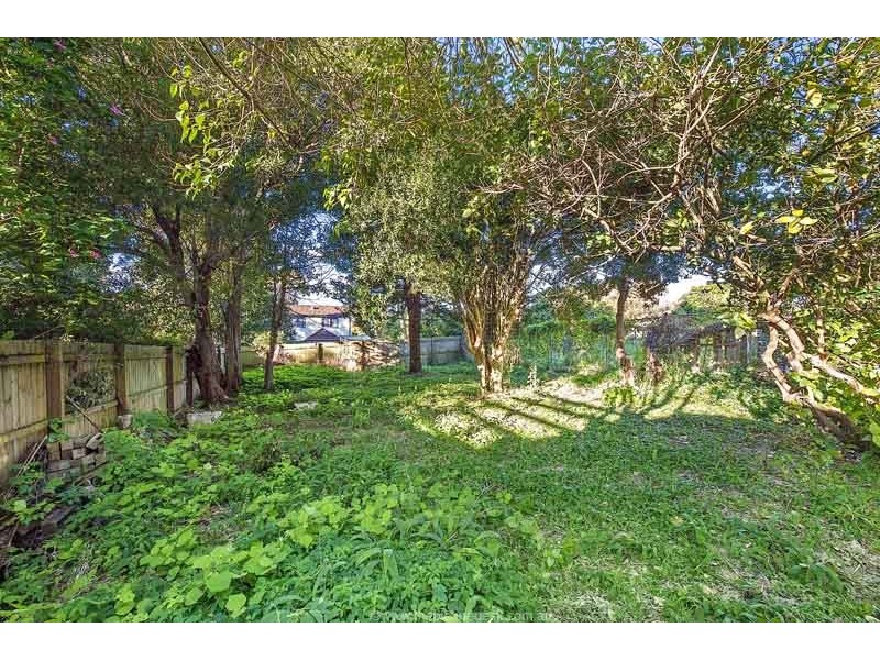 27 Fourth Avenue, Willoughby NSW 2068