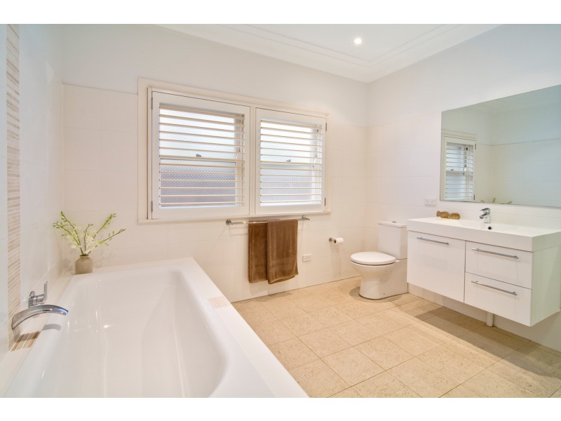 23 Douglas Avenue, Chatswood NSW 2067