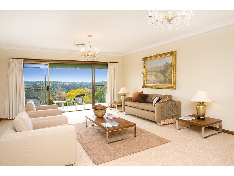 18 Heights Cresent (Middle Cove), Willoughby NSW 2068