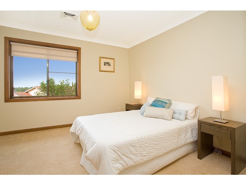 18 Heights Cresent (Middle Cove), Willoughby NSW 2068