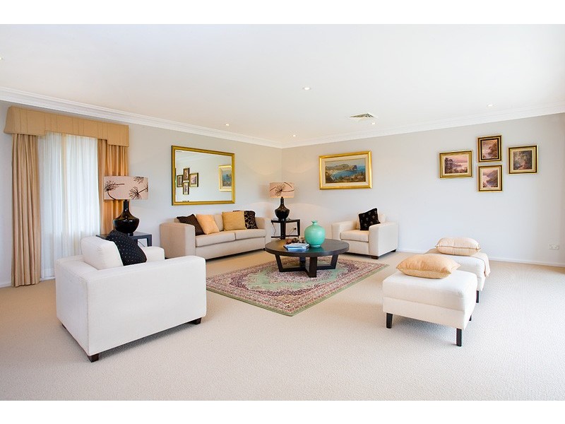 18 Heights Cresent (Middle Cove), Willoughby NSW 2068