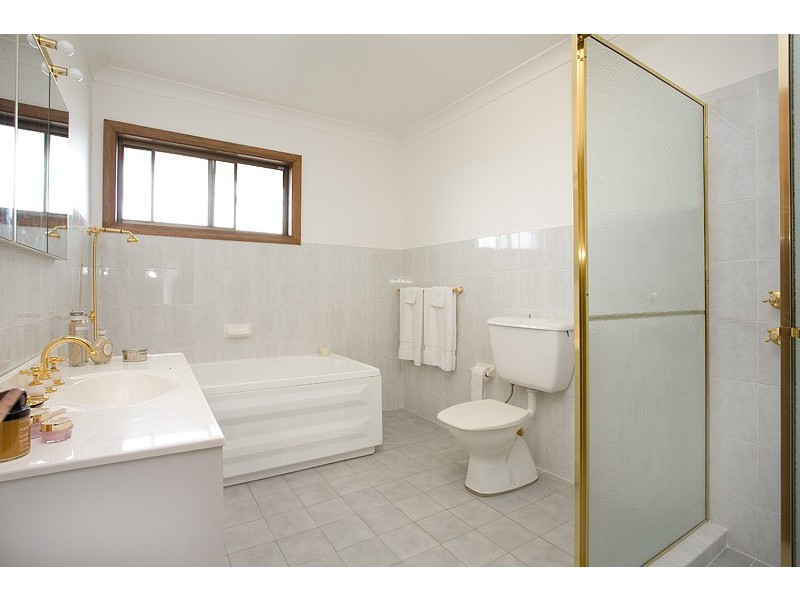 18 Heights Cresent (Middle Cove), Willoughby NSW 2068