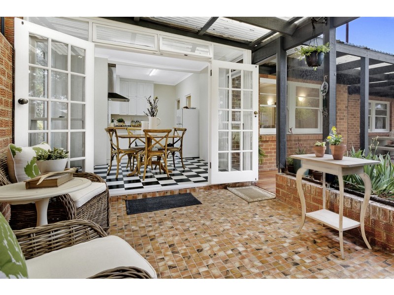 28 De Villiers Avenue, Chatswood NSW 2067