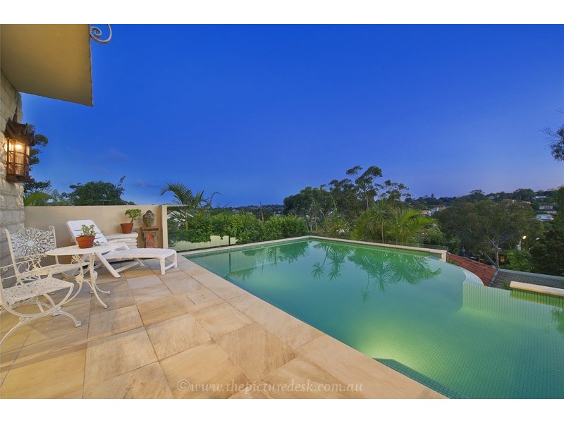 21 The Rampart, Castlecrag NSW 2068