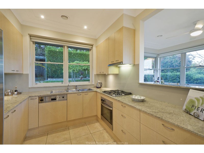 21 The Rampart, Castlecrag NSW 2068