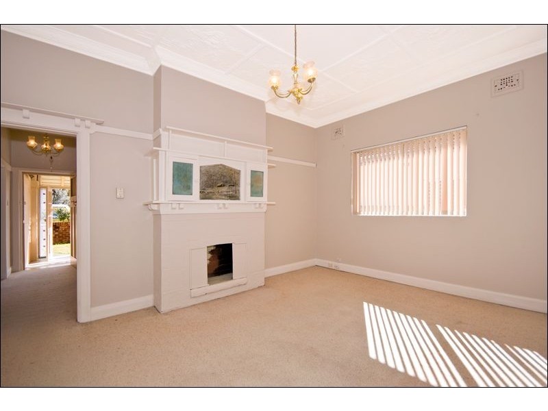 16 Rosewall Street, Willoughby NSW 2068