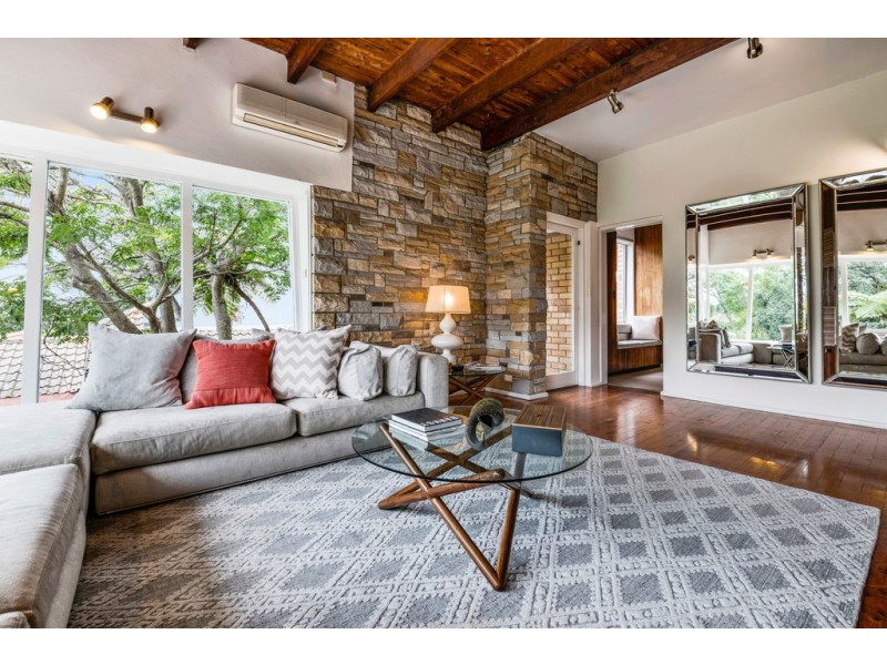 23 Victoria Avenue, Middle Cove NSW 2068