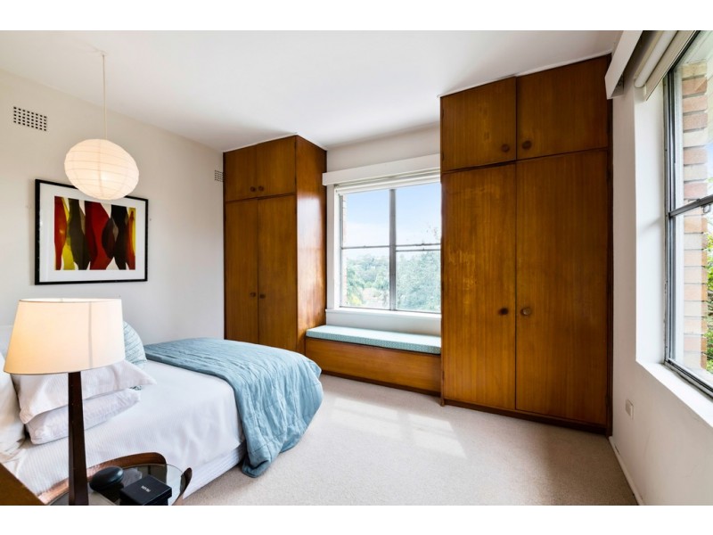 23 Victoria Avenue, Middle Cove NSW 2068