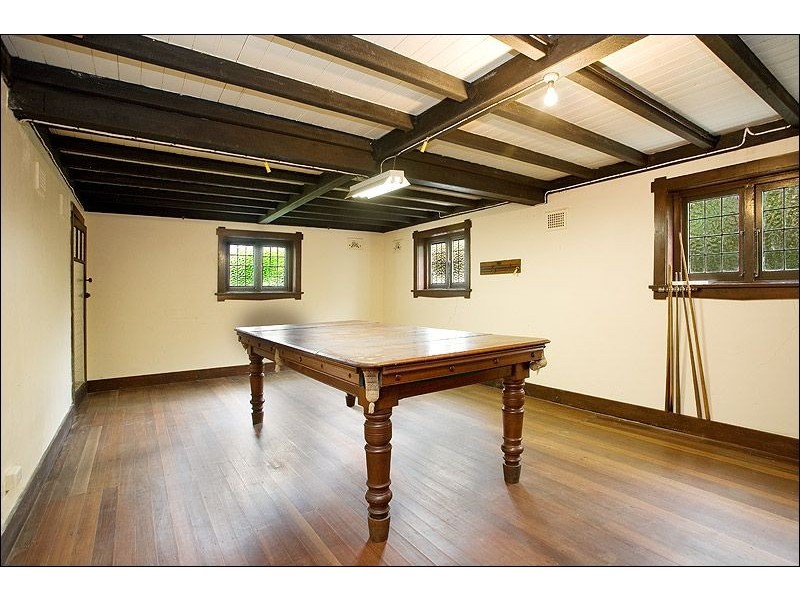 10 Clermiston Avenue, Roseville NSW 2069