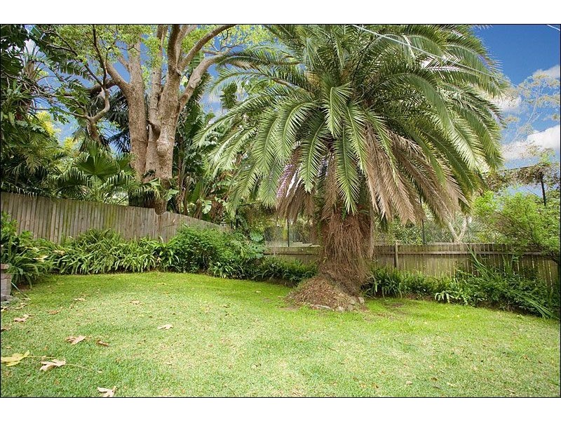 10 Clermiston Avenue, Roseville NSW 2069