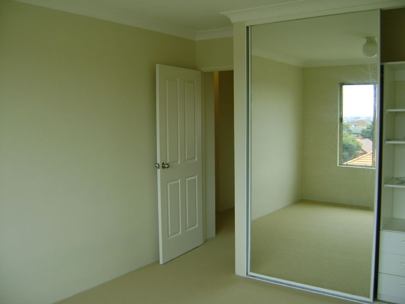 1/26 Hillview Street, Roselands NSW 2196