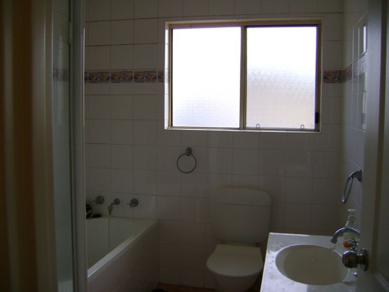 1/26 Hillview Street, Roselands NSW 2196