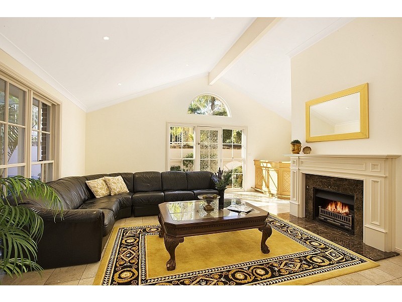 4 Mayfield Avenue, Pymble NSW 2073