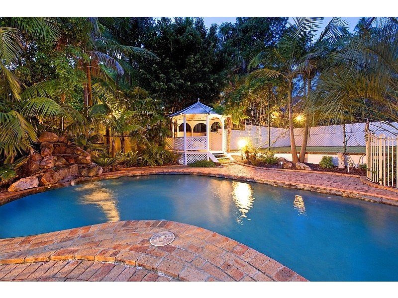 4 Mayfield Avenue, Pymble NSW 2073