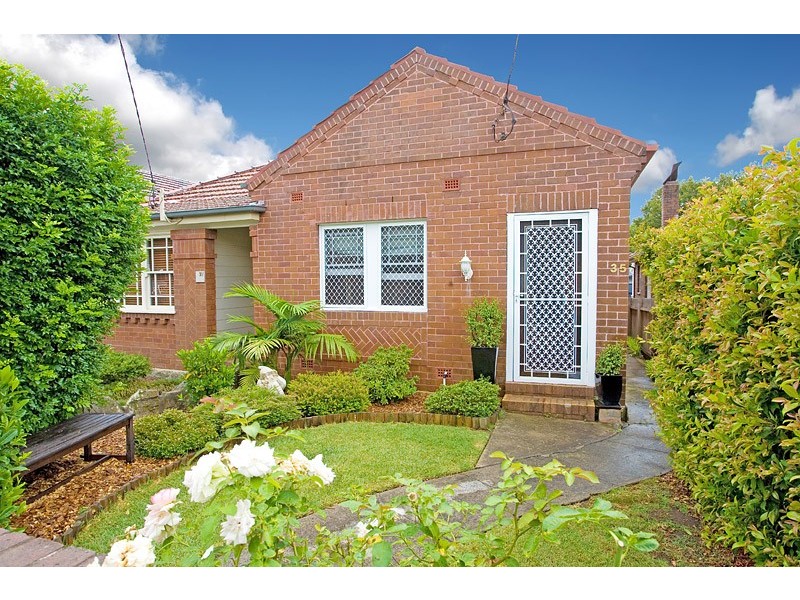 35 MacMahon Street, Willoughby NSW 2068