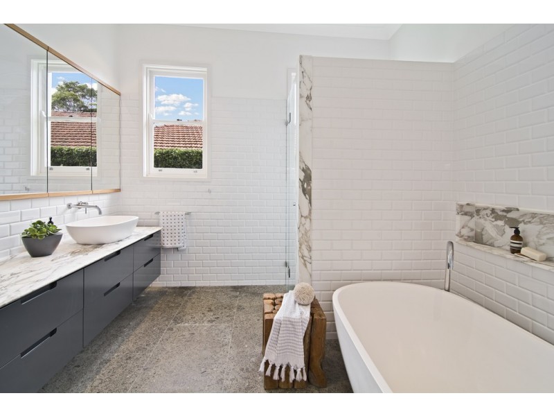 10 Glover Street, Willoughby NSW 2068