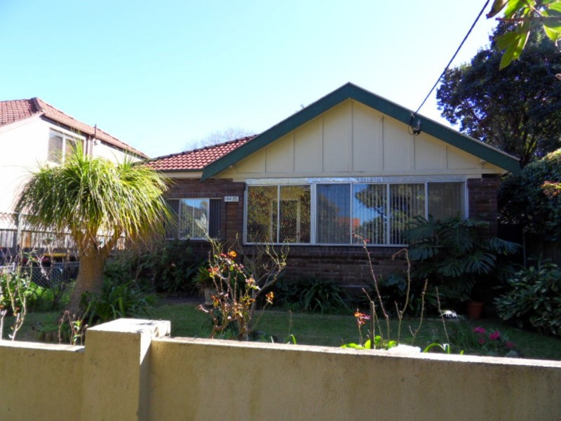104 Sydney Street, Willoughby NSW 2068