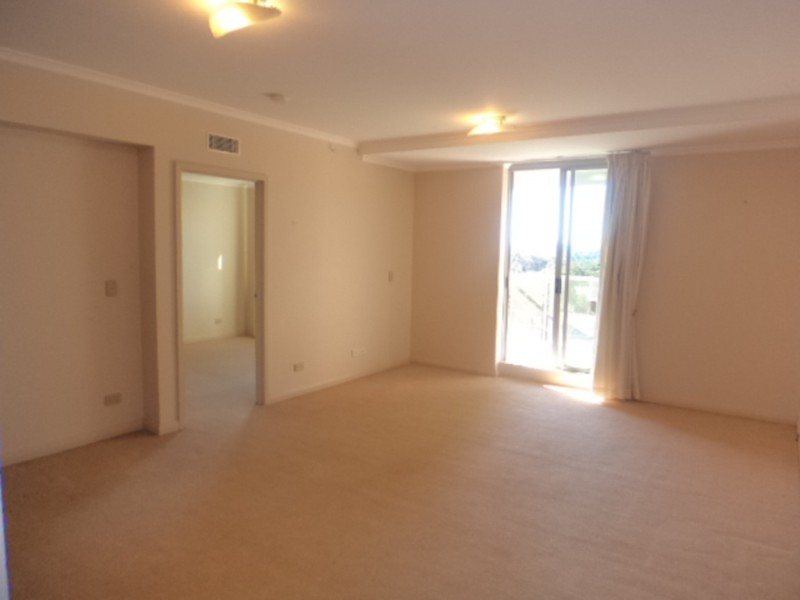 902/2A Help Street, Chatswood NSW 2067
