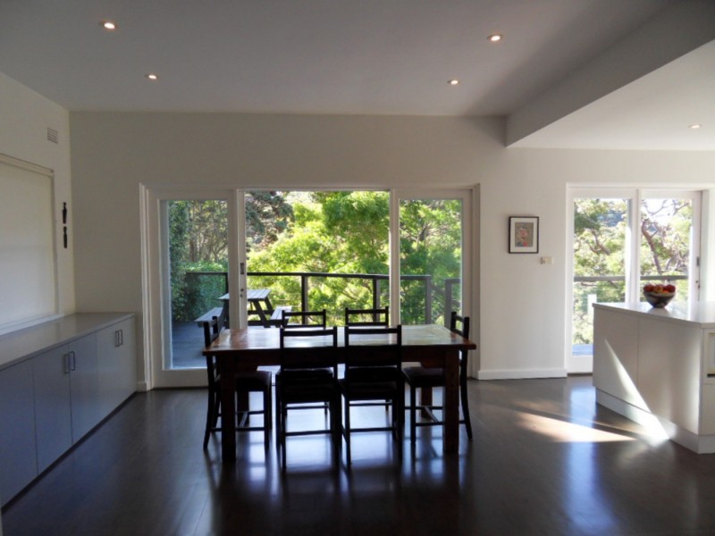 100 Sugarloaf Crescent, Castlecrag NSW 2068