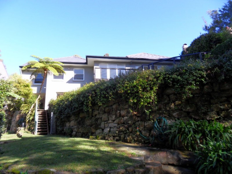 100 Sugarloaf Crescent, Castlecrag NSW 2068