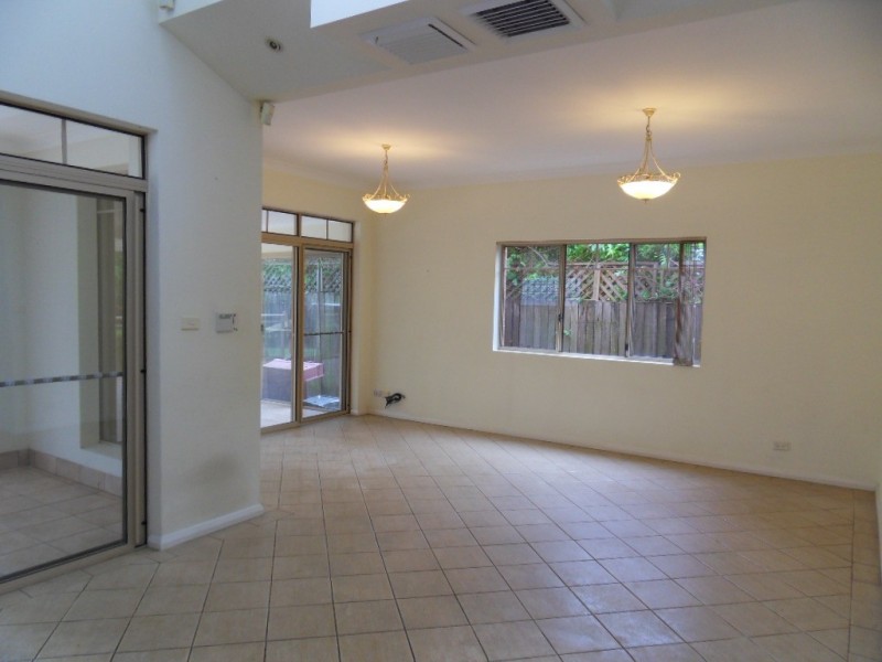 7 Sailors Bay Road, Willoughby NSW 2068