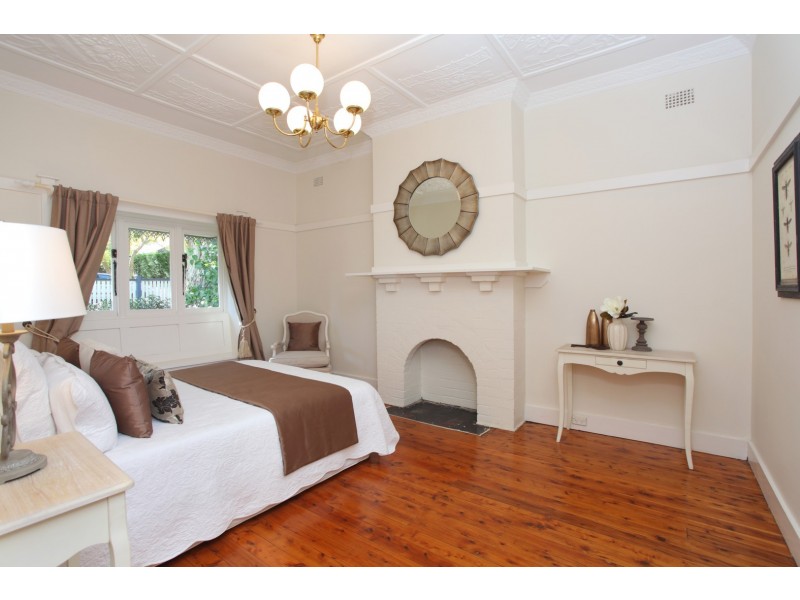 16 Glover Street, Willoughby NSW 2068