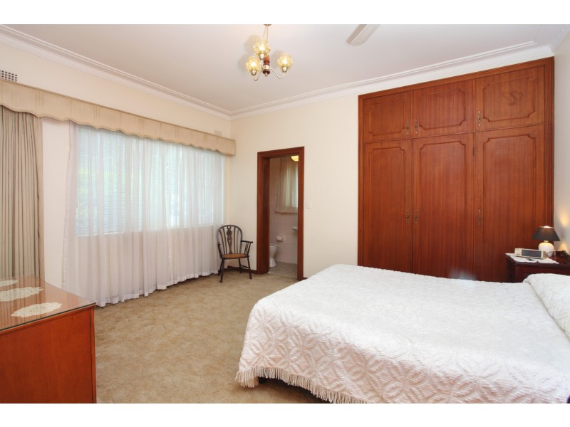 55 Laurel Street, Willoughby NSW 2068