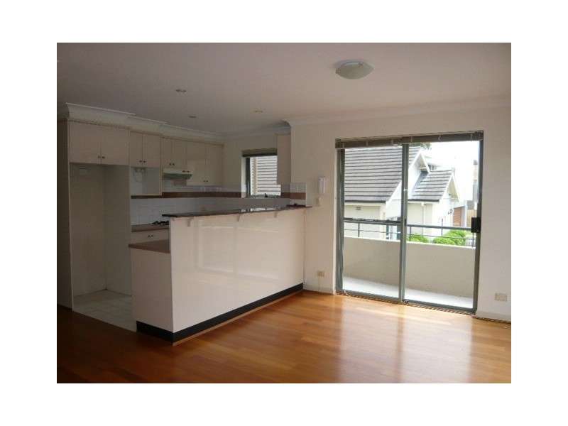 8/216 Penshurst Street, Willoughby NSW 2068